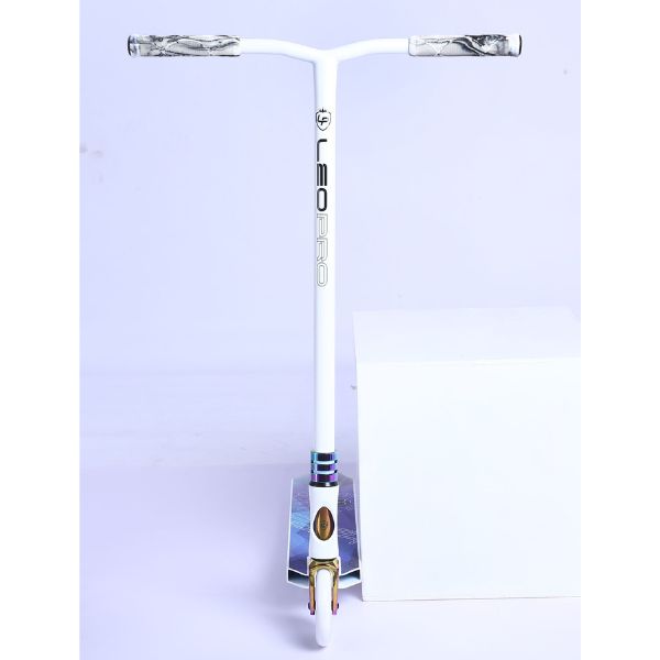 קורקינט פעלולים סקוט לאו פרו LEO PRO S7 צבע לבן — תמונה 2